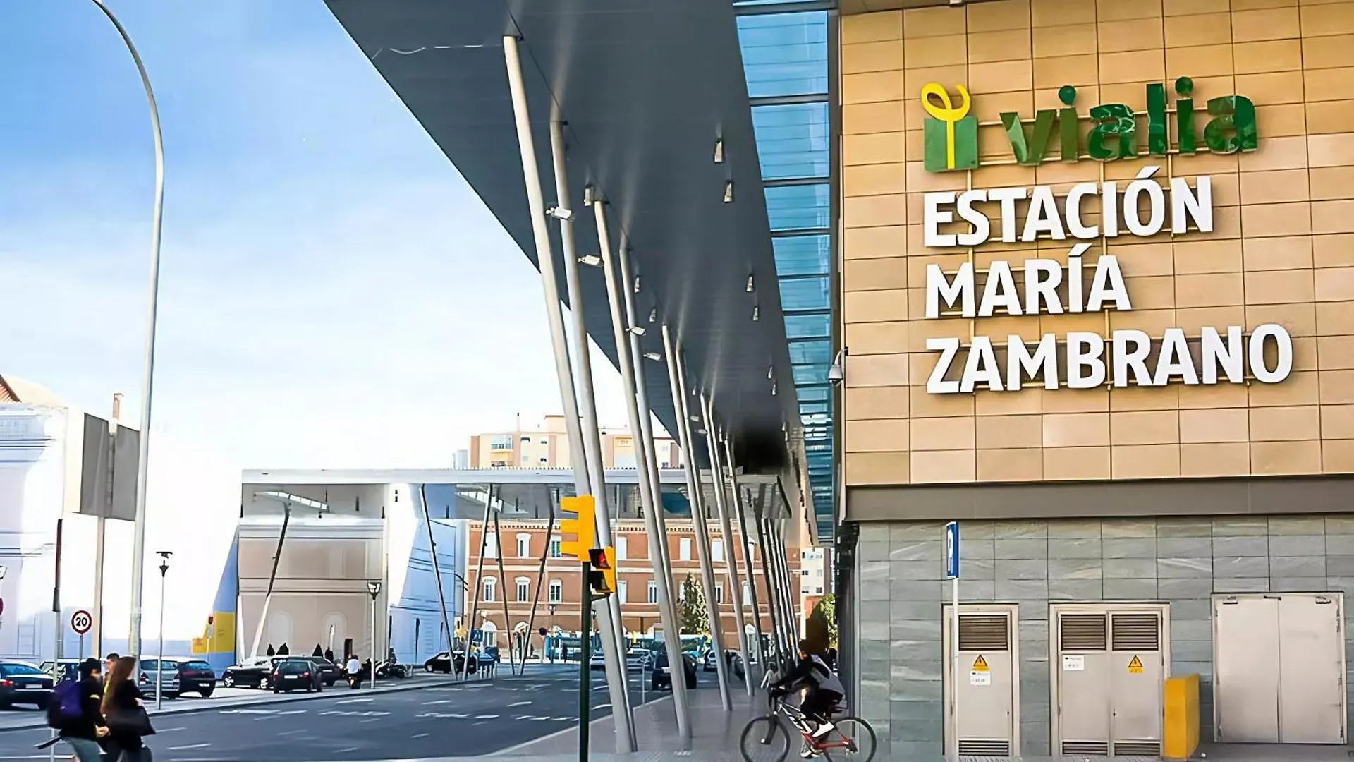 Estudio Debora Vialia A Pasos De La Estacion Màlaga